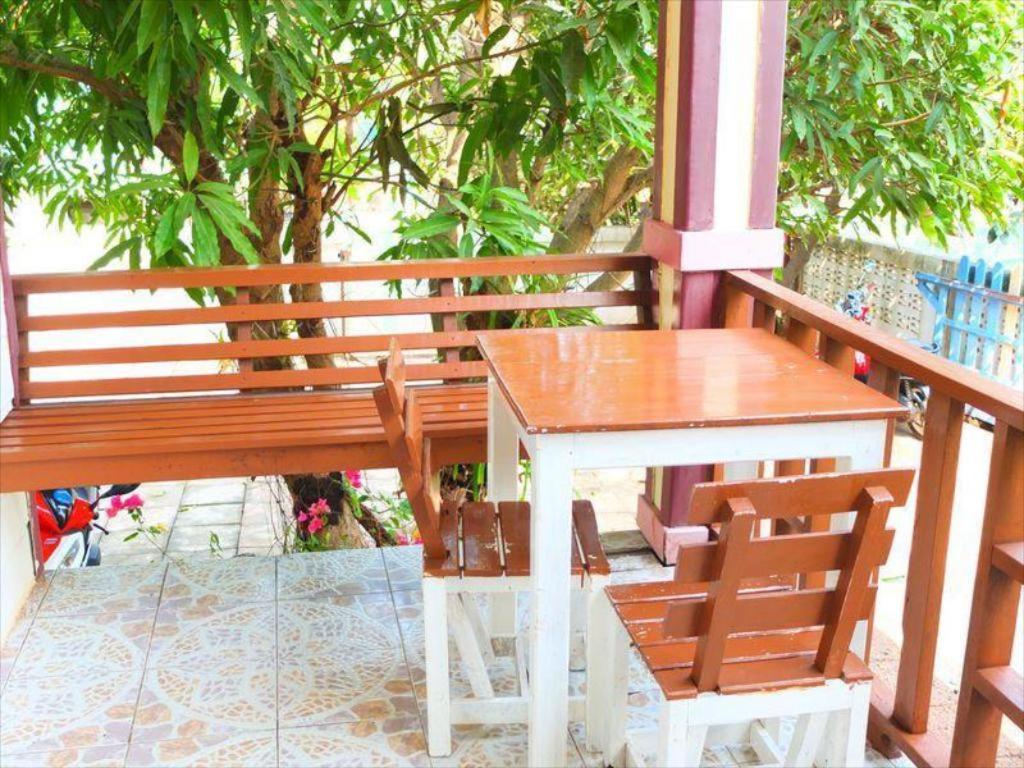 Kanchanaporn Resort Koh Larn Extérieur photo