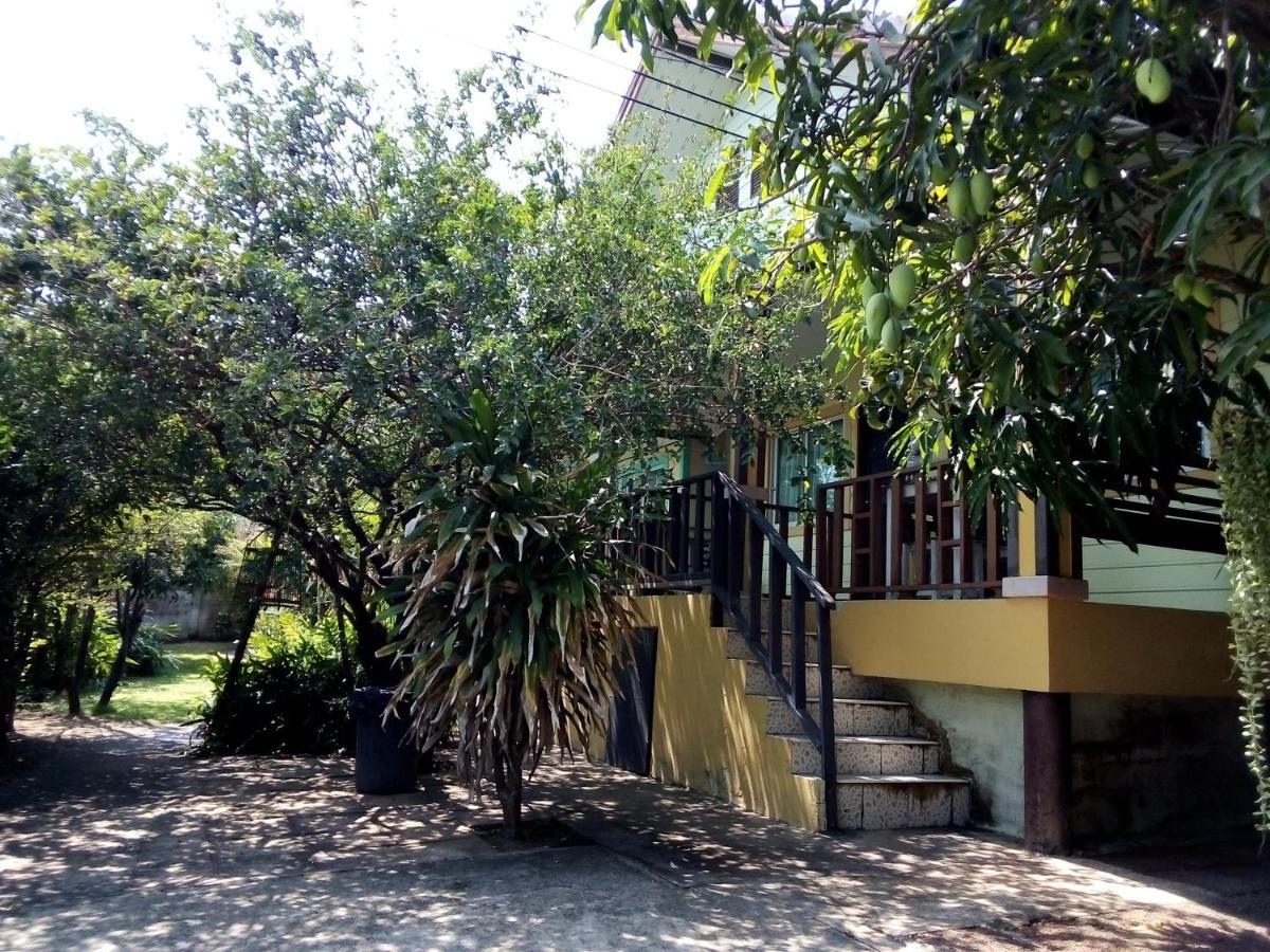 Kanchanaporn Resort Koh Larn Extérieur photo